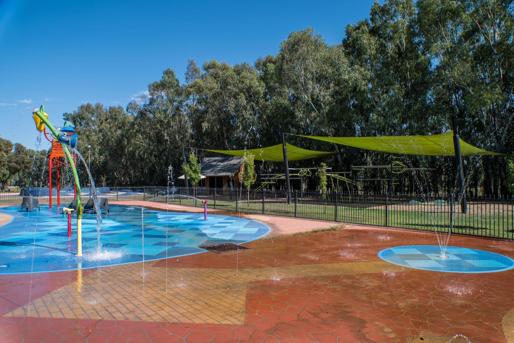 Tasman Holiday Parks - Moama On The Murray Exteriör bild